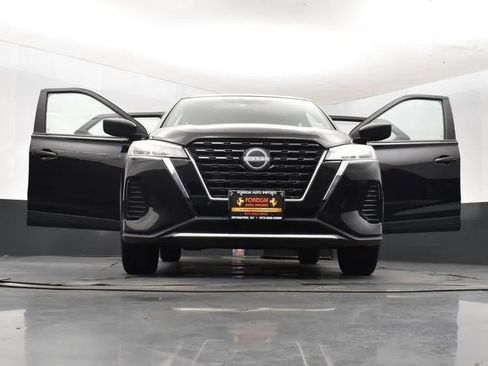 Used 2024 Nissan Kicks S w/ Interior Electronics Package FWD image 11