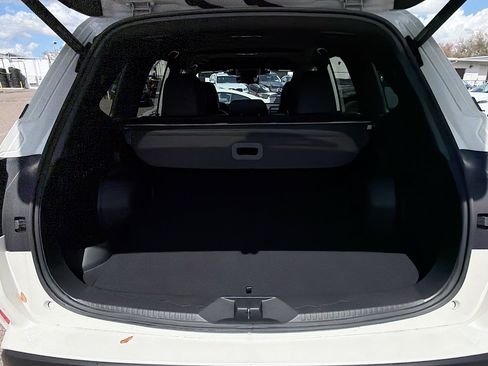 Used 2025 Subaru Forester Touring image 12