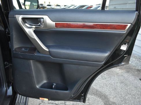 Used 2010 Lexus GX 460 image 42
