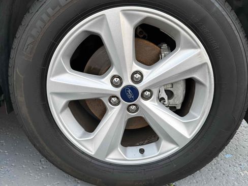 Used 2016 Ford Edge SE image 88