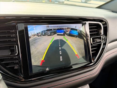 Used 2024 Dodge Durango GT image 27