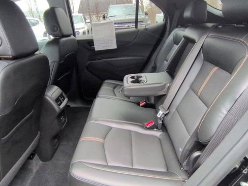 Used 2024 Chevrolet Equinox Premier image 25