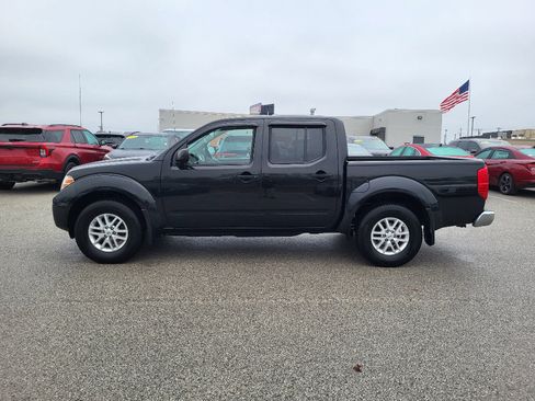 Used 2019 Nissan Frontier SV image 7