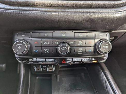 Used 2022 Dodge Durango GT AWD/4WD image 25