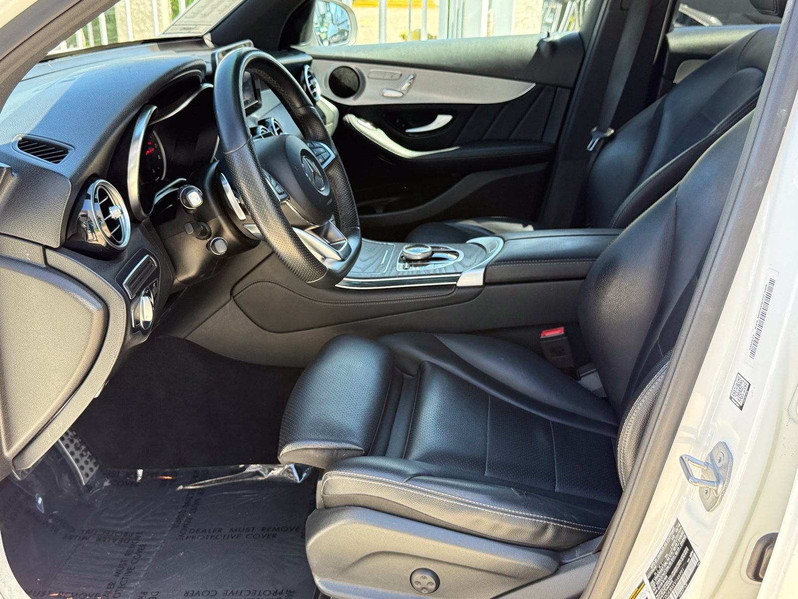 Used 2019 Mercedes-Benz GLC 300 image 25