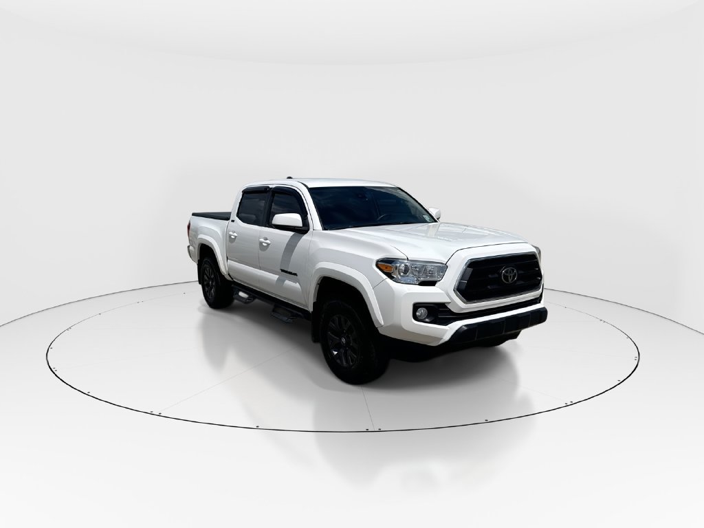 Used 2023 Toyota Tacoma SR5 RWD image 2