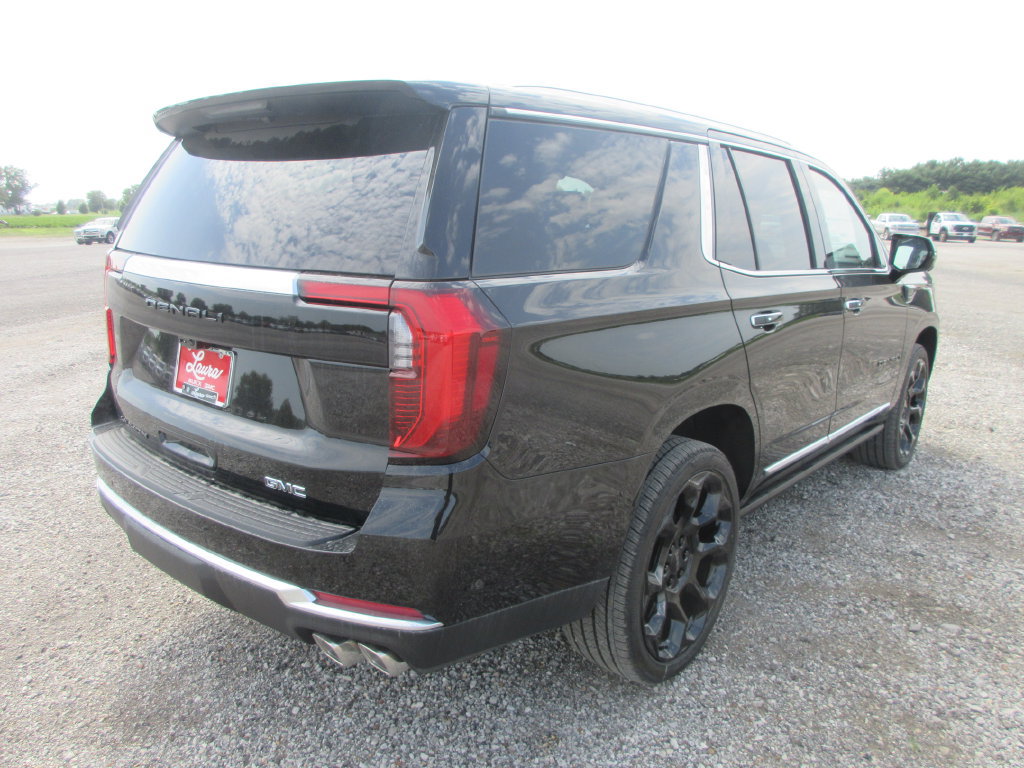 New 2026 GMC Yukon Denali w/ Denali Reserve Package AWD/4WD image 4