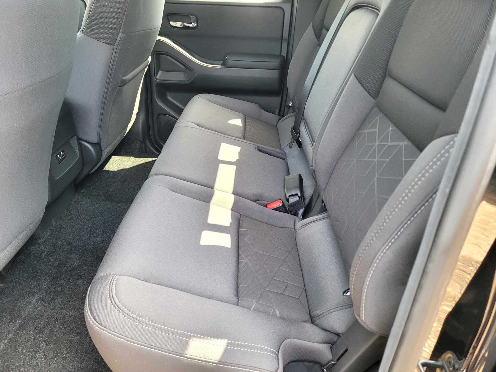 New 2026 Nissan Frontier SV w/ All-Weather Content Package AWD/4WD image 8