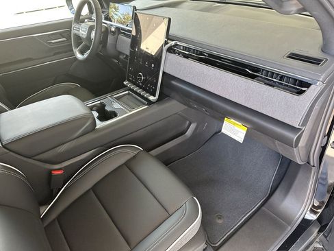 New 2026 GMC Sierra EV Elevation w/ LPO, Elevation Dark Package image 37