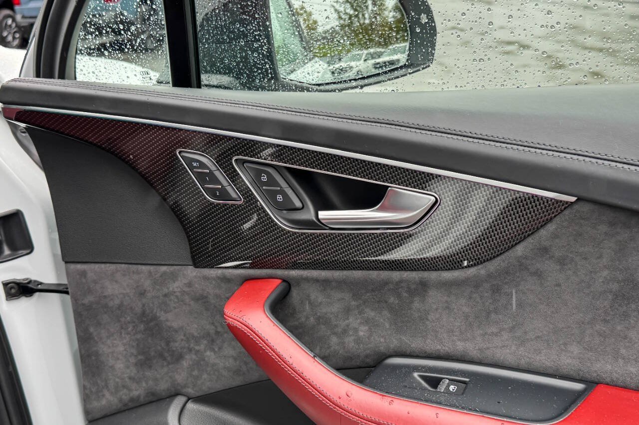 Used 2021 Audi SQ7 Prestige AWD/4WD image 16