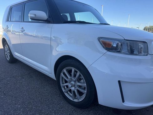 Used 2010 Scion xB image 12