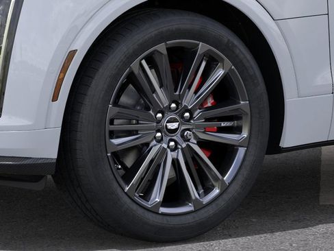 New 2026 Cadillac Lyriq V image 9