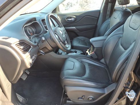 Used 2019 Jeep Cherokee Limited w/ Trailer Tow Group image 13