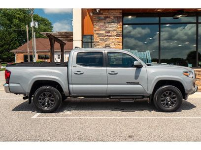 Used 2021 Toyota Tacoma SR5 w/ Blackout Package (TMS)