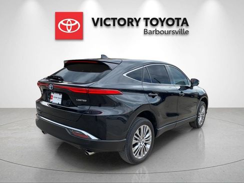 Used 2023 Toyota Venza Limited image 7