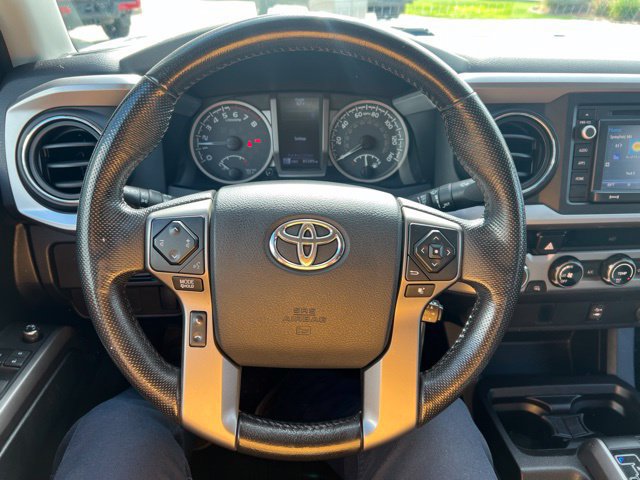 Used 2016 Toyota Tacoma SR5 AWD/4WD image 14