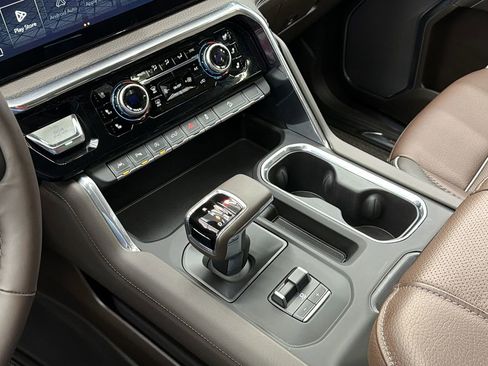 Used 2025 GMC Sierra 1500 Denali w/ Denali Reserve Package image 25