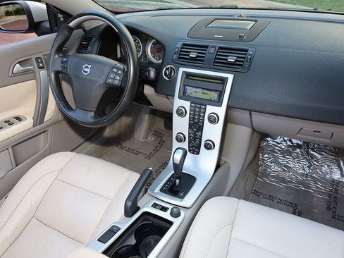 Used 2012 Volvo C70 T5 image 8