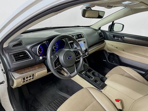Used 2018 Subaru Outback 3.6R Limited AWD/4WD image 10