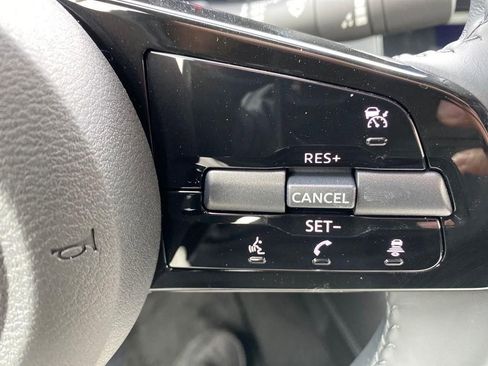 New 2024 Nissan Z Performance w/ Heritage Edition image 18