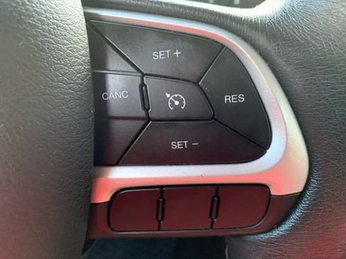 Used 2021 Jeep Renegade Trailhawk AWD/4WD image 31
