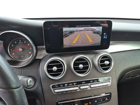 Used 2020 Mercedes-Benz GLC 300 GLC 300 image 23