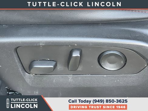 Used 2022 Chevrolet Tahoe RST w/ Luxury Package AWD/4WD image 22