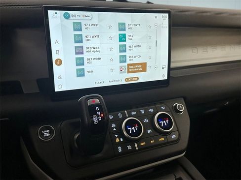 Used 2024 Land Rover Defender 130 S image 37