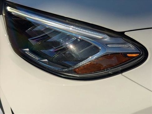 Used 2026 Mercedes-Benz GLC 300 4MATIC image 8