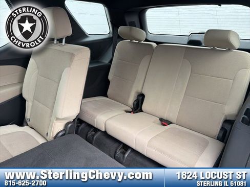 Used 2023 Chevrolet Traverse LS image 15