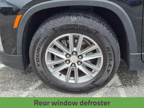 Used 2023 Chevrolet Traverse LT FWD image 12