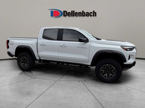 Used 2024 Chevrolet Colorado ZR2 w/ Technology Package AWD/4WD image 6