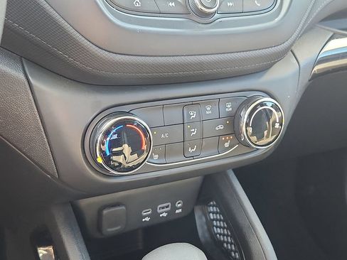 Certified 2023 Chevrolet TrailBlazer LT w/ Driver Confidence Package FWD image 15