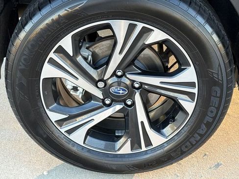 Used 2025 Subaru Crosstrek 2.0i Premium w/ Convenience Package #2 AWD/4WD image 9