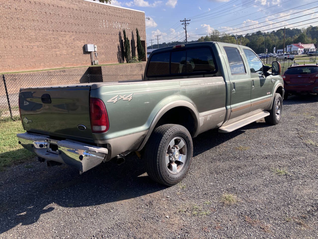 Used 2004 Ford F250 Lariat AWD/4WD image 4