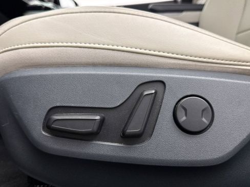 Used 2022 Kia EV6 Wind image 27