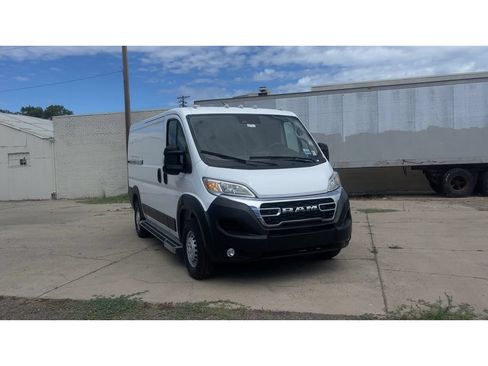 Used 2025 RAM ProMaster 2500 w/ U-Haul Equipment Group FWD image 5