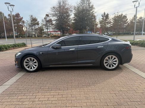 Used 2016 Tesla Model S 75 RWD image 4