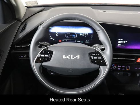 Used 2023 Kia Niro Wind w/ Wind Preserve Package FWD image 7