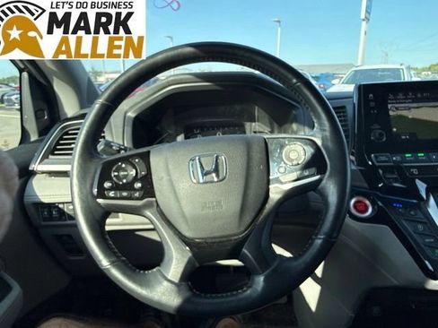 Used 2019 Honda Odyssey Elite image 11