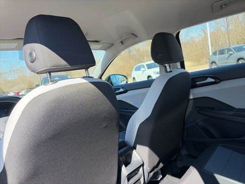 New 2026 Volkswagen Taos S FWD image 25