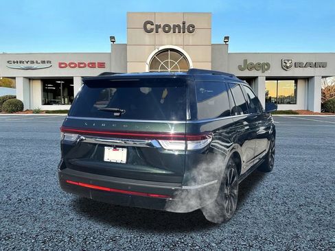 Used 2022 Lincoln Navigator Black Label image 3