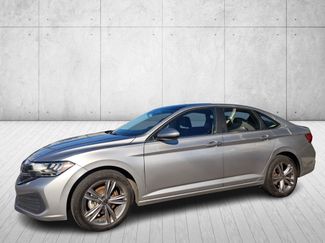 Used 2024 Volkswagen Jetta SE video 1