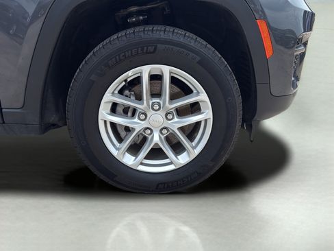 New 2026 Jeep Grand Cherokee Laredo X AWD/4WD image 9