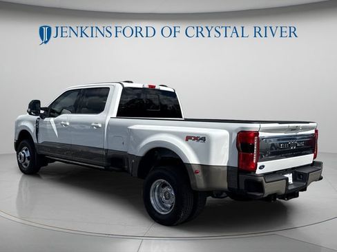 Used 2017 Ford F250 King Ranch w/ King Ranch Ultimate Package AWD/4WD image 9