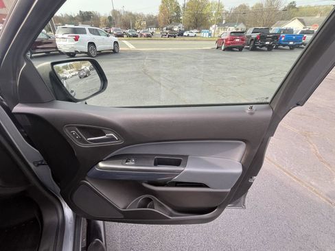 Used 2018 Chevrolet Colorado Z71 image 15