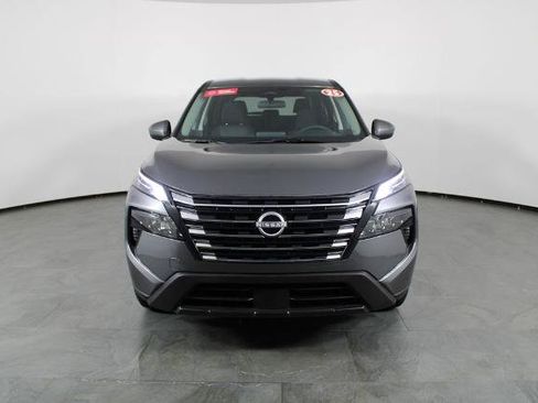 Certified 2025 Nissan Rogue SV FWD image 13