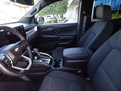 Certified 2023 Chevrolet Colorado LT w/ LT Convenience Package II image 17