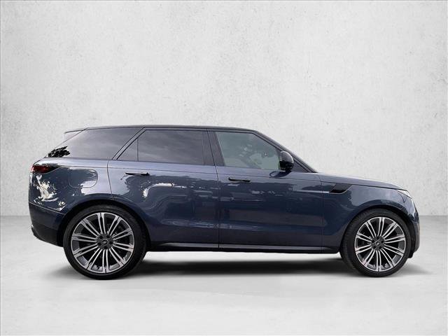 Used 2024 Land Rover Range Rover Sport SE AWD/4WD image 5
