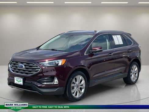 Used 2022 Ford Edge Titanium AWD/4WD image 2